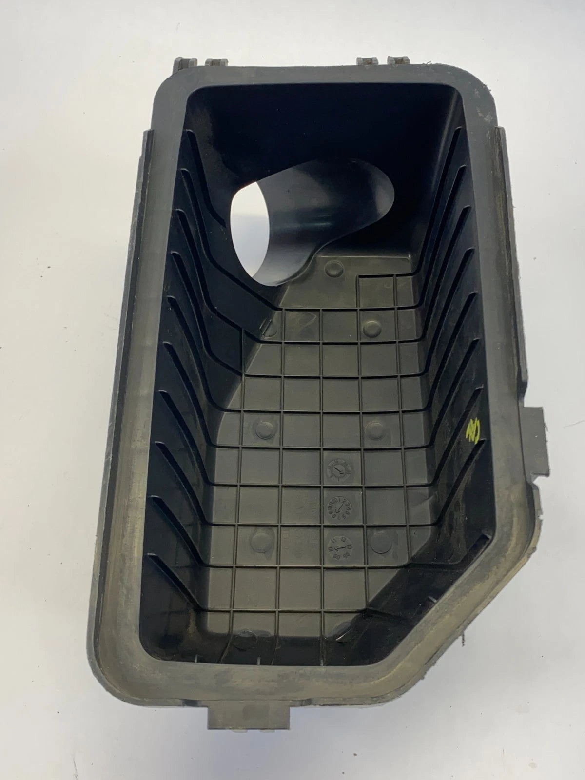 2010 2011 KIA SOUL 2.0L L4 AIR CLEANER FILTER BOX UPPER HOUSING 28111-2K300 OEM