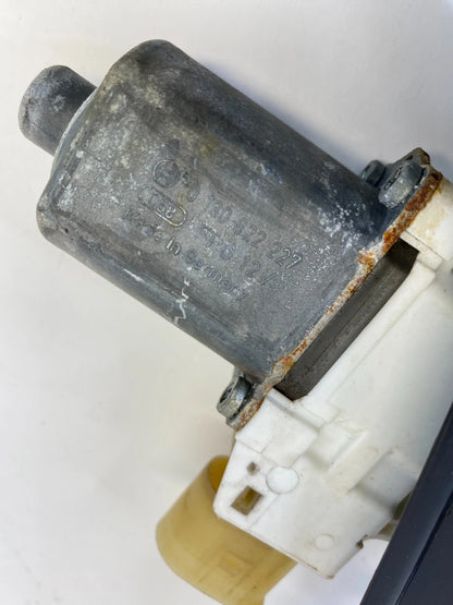 07 08 BMW 328XI FRONT RIGHT DOOR POWER WINDOW MOTOR W/ REGULATOR 013082227 OEM