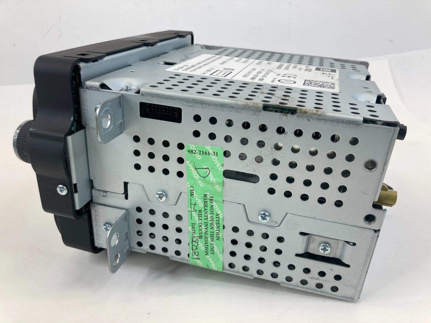 2013-2015 Chevrolet Sonic CD Player AM /FM Stereo Radio Control 9453-3602 OEM