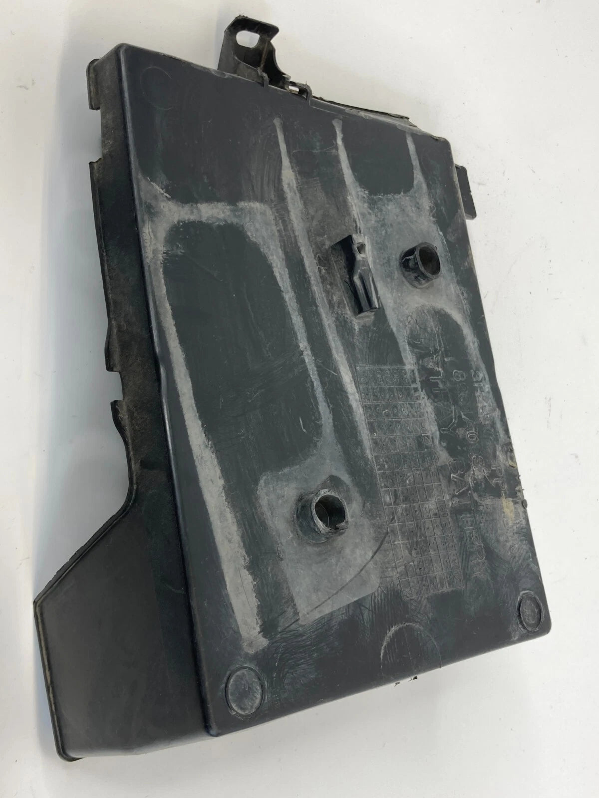 2008-2020 MITSUBISHI OUTLANDER BATTERY BOX TRAY COVER ASSY 8201A003 OEM