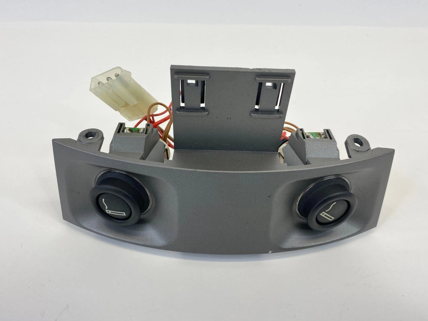 02-05 BMW 745I REAR CENTER CONSOLE CIGARETTE LIGHTER POWER OUTLET 51167002402