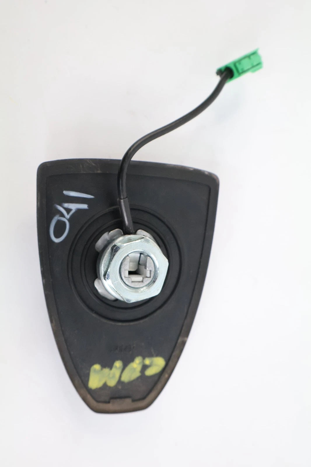 2013-2019 NISSAN SENTRA REAR UPPER ROOF SATELLITE RADIO ANTENNA BASE 28208-1EA0B