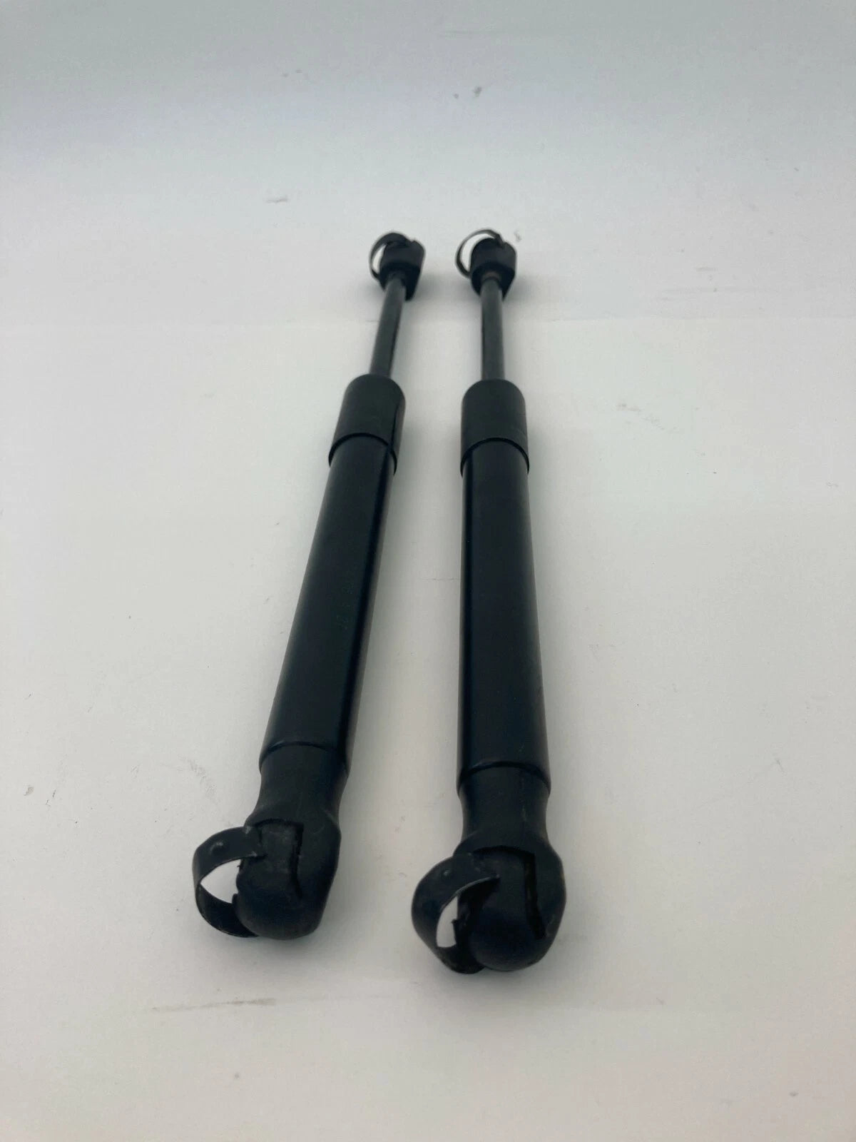 2006-2009 FORD MUSTANG REAR TAILGATE LIFTGATE SUPPORT SHOCK STRUTS PAIR