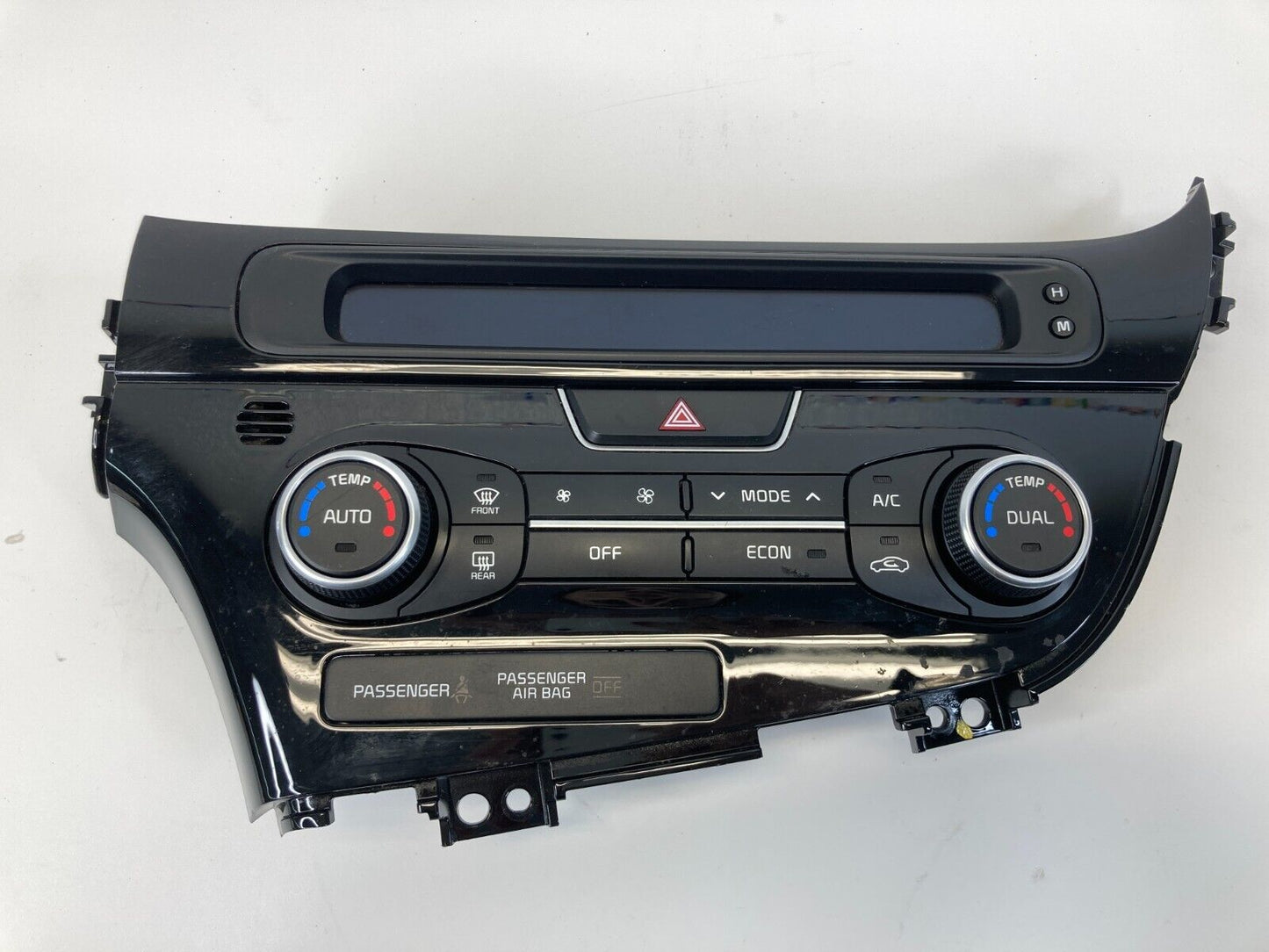 2014 2015 Kia Optima Dual Temperature Control Panel w Digital Clock 97250-2T OEM