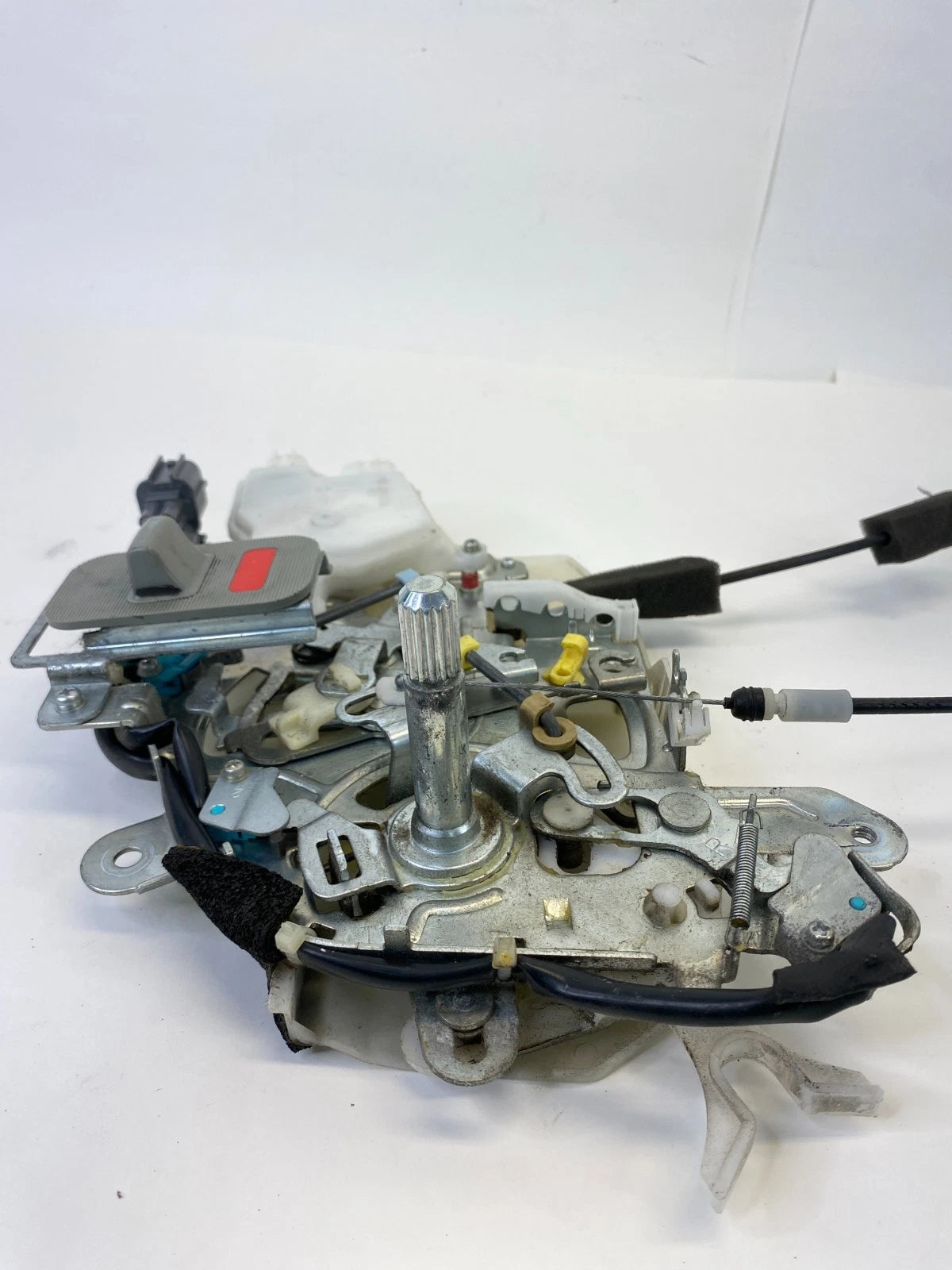 2005-2010 HONDA ODYSSEY REAR RIGHT POWER SLIDING DOOR LATCH LOCK ACTUATOR OEM