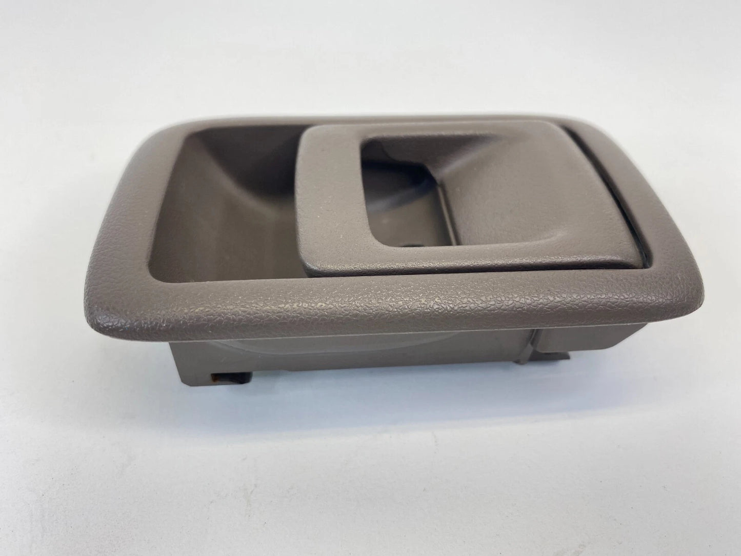 1996-2002 TOYOTA 4RUNNER REAR RIGHT SIDE INTERIOR INNER DOOR HANDLE ASSEMBLY OEM