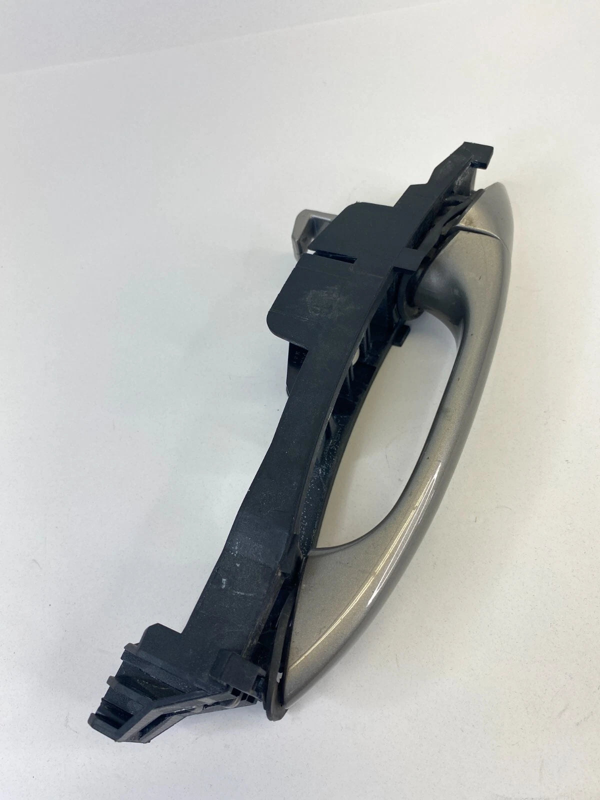 2003-2005 MERCEDES-BENZ E320 SEDAN REAR RIGHT SIDE EXTERIOR OUTER DOOR HANDLE