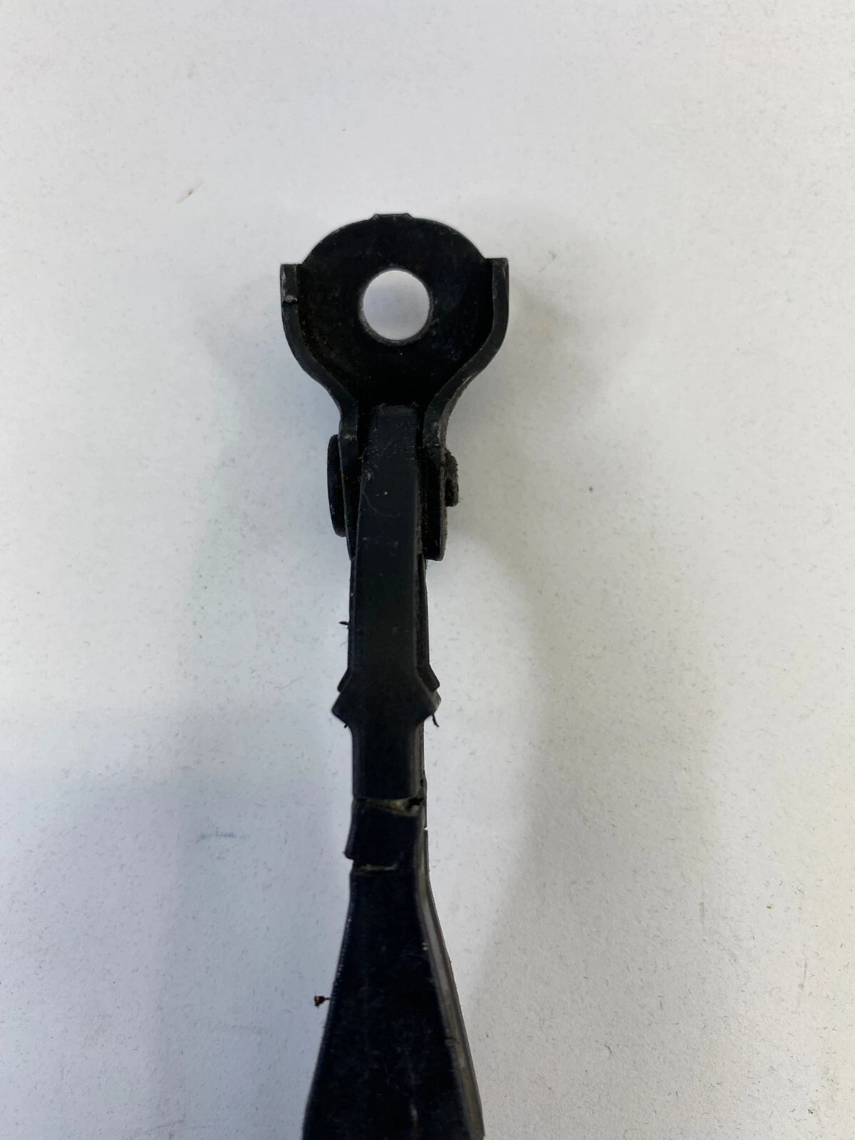 12-18 FORD FOCUS SEDAN FRONT RIGHT DOOR CHECK STOPPER STRAP CM51A23500