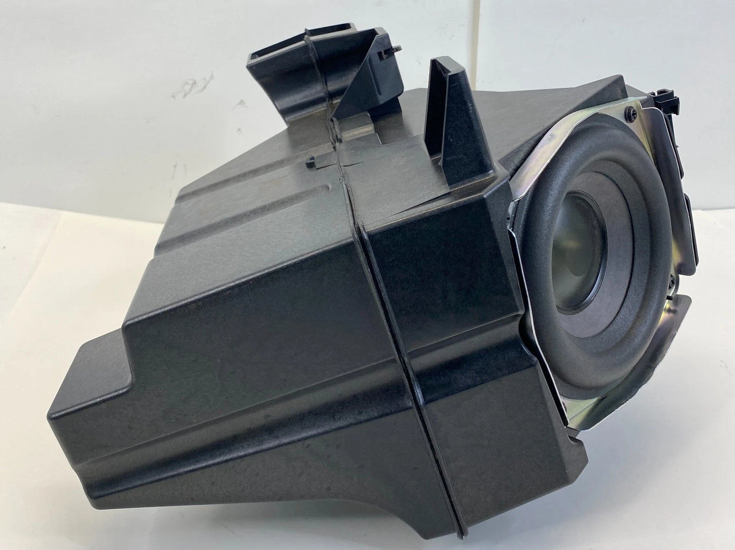 09-17 TRAVERSE 07-16 ACADIA CENTER CONSOLE SUBWOOFER BOX SPEAKER BOSE 15122608