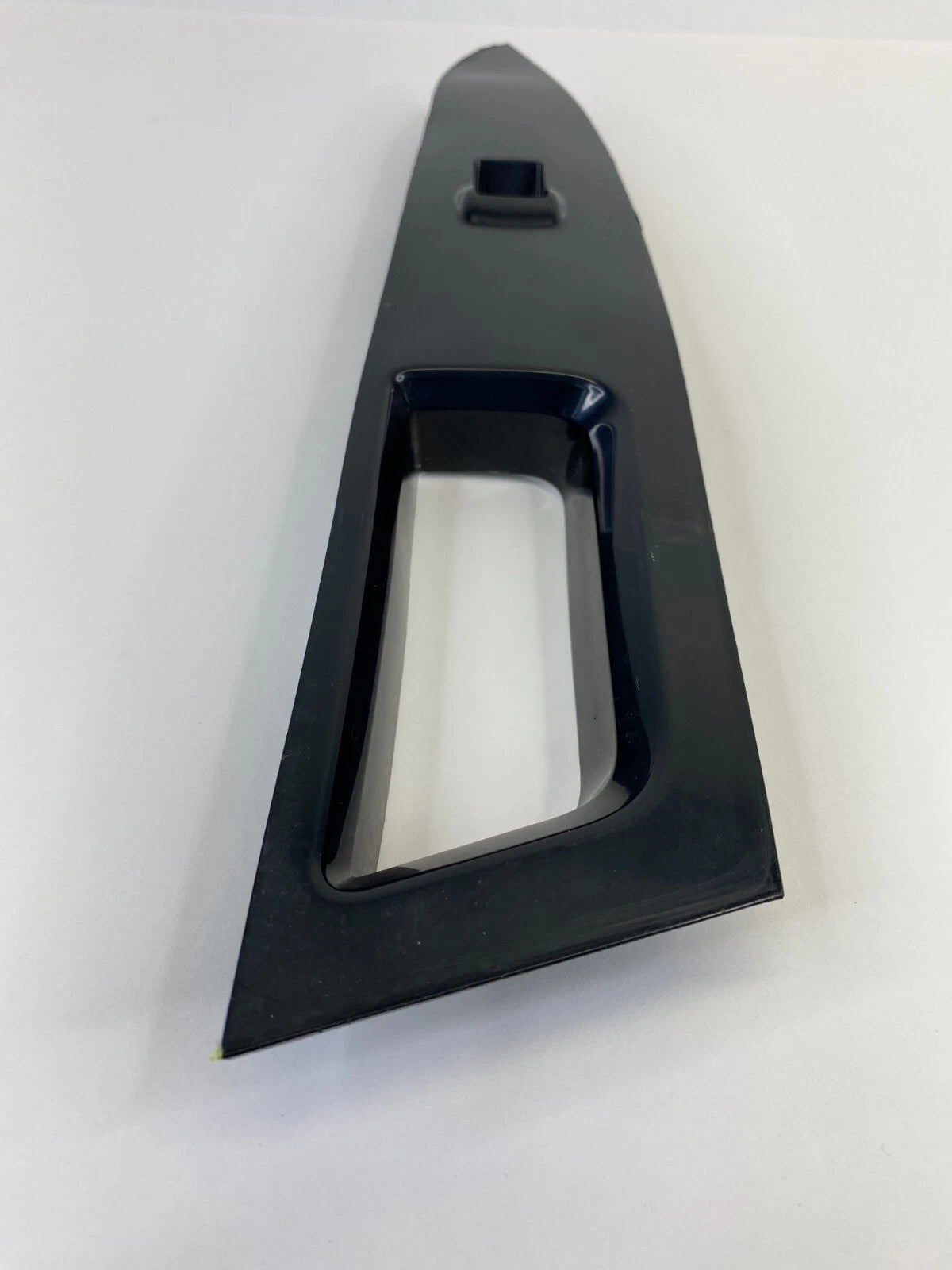 13-20 FORD FUSION FRONT RIGHT DOOR WINDOW SWITCH COVER BEZEL DS73-14A563-B OEM