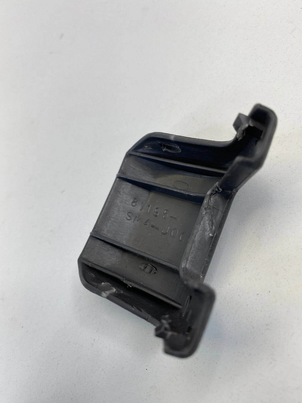 98-02 HONDA ACCORD SEDAN REAR LEFT OUTER SEAT TRACK END COVER TRIM 81195SM4J000