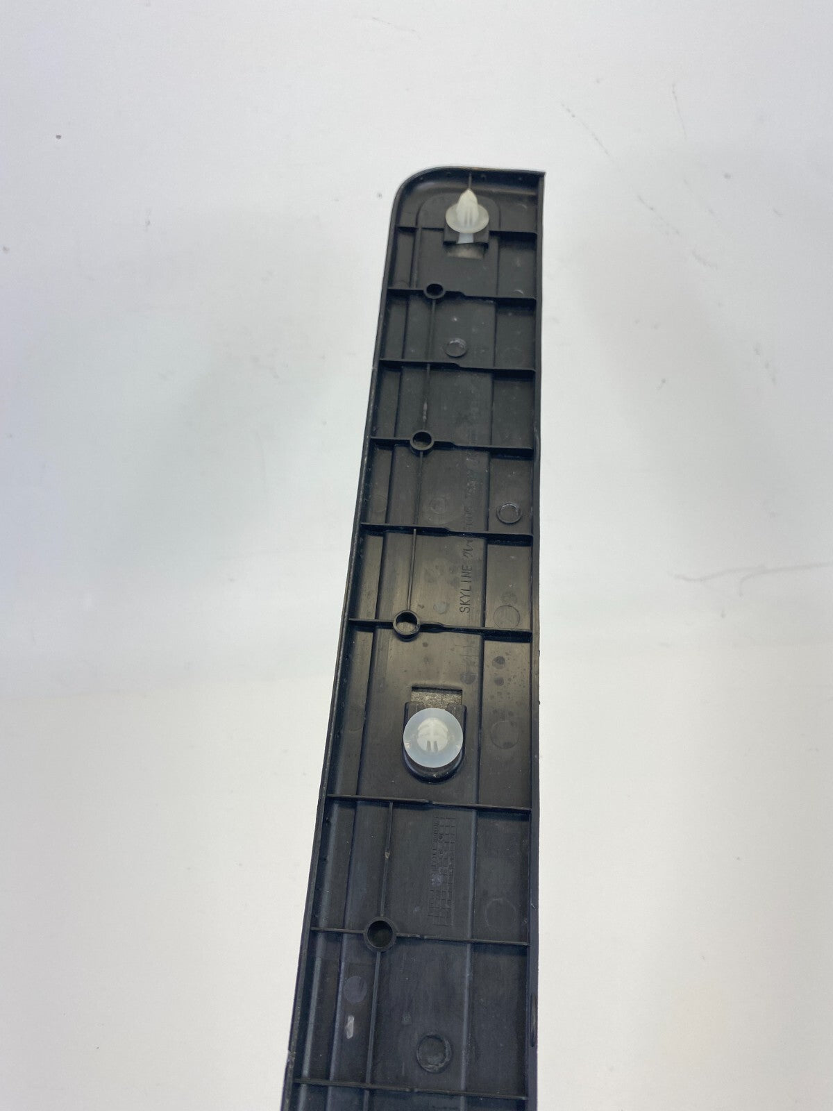 07 08 Infiniti G35 09-13 G37 Sedan Front Right Door Sill Scuff Plate 769B0-JK600