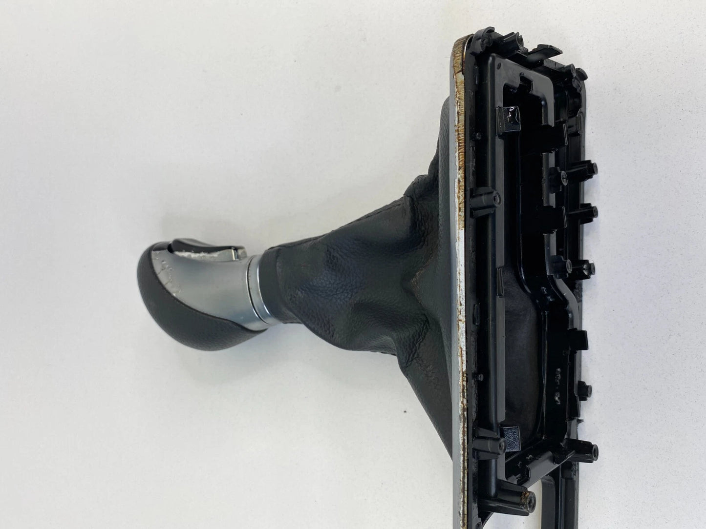 15-17 HYUNDAI SONATA AUTOMATIC FLOOR GEAR SHIFTER KNOB BOOT W/ BEZEL 84659-C1000