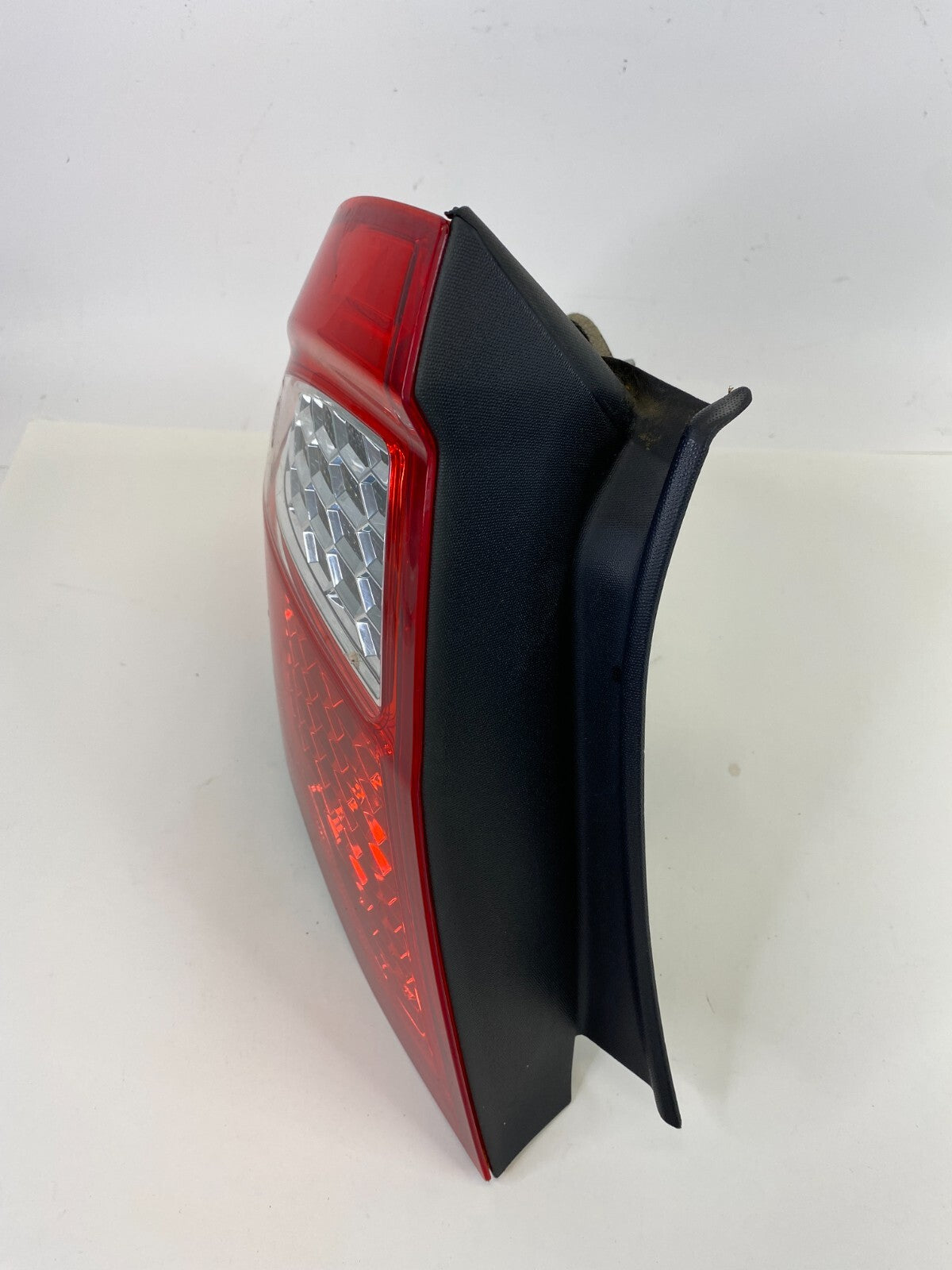 2010-2012 Ford Fusion Sedan Rear Left Driver Side Tail Light Taillight Lamp OEM