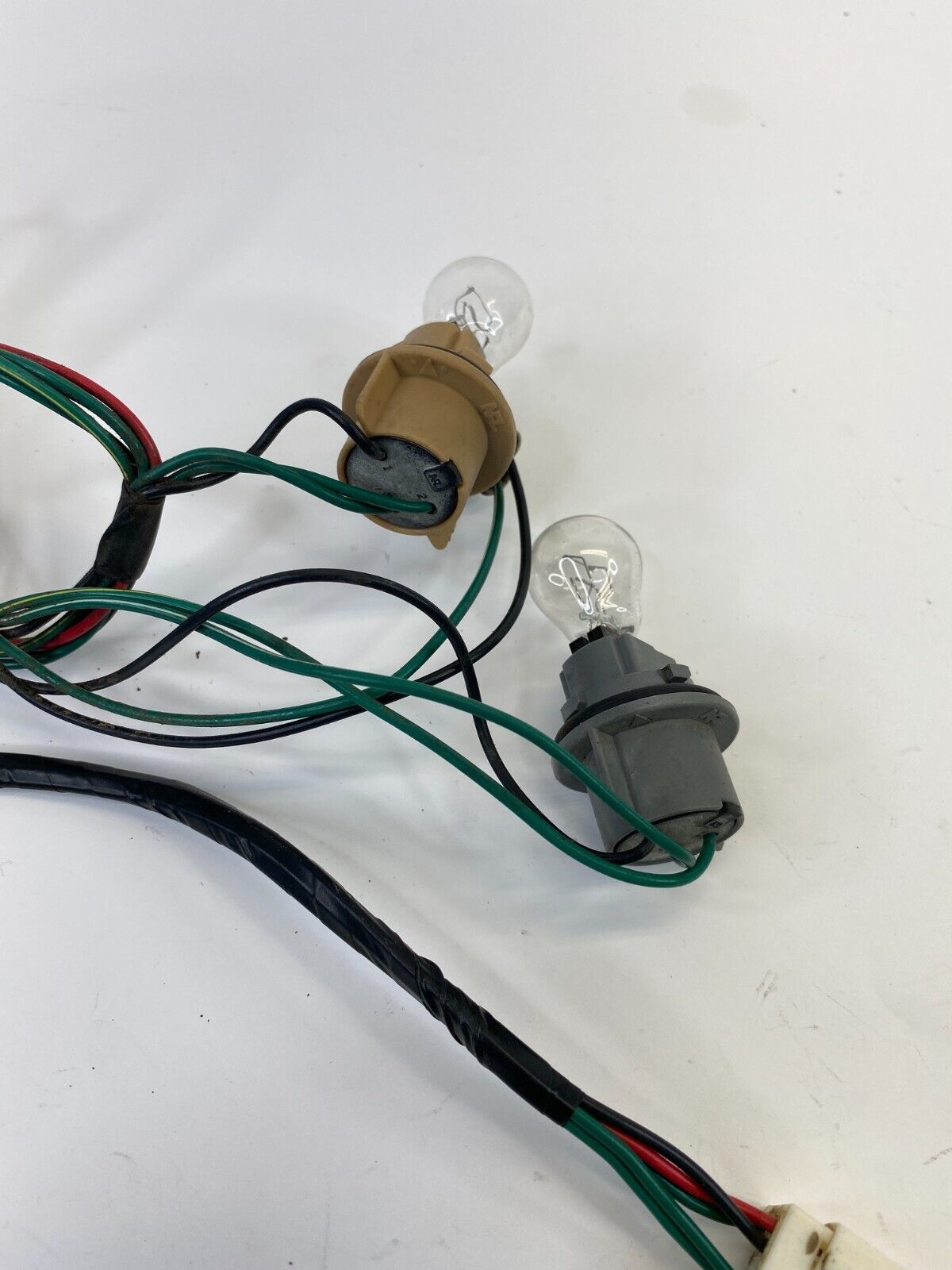 2004-2008 Nissan Maxima Rear Left Or Right Tail Light Lamp Socket Wire Harness