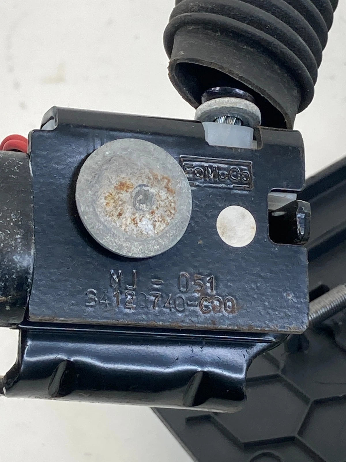 2011-2015 FORD EXPLORER INTERCEPTOR UTILITY FRONT RIGHT SEAT BELT RETRACTOR ASSY