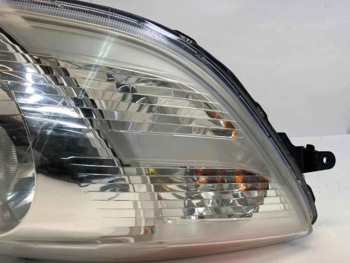 2007 2008 TOYOTA YARIS HATCHBACK LIFTBACK HEADLIGHT ASSEMBLY LEFT SIDE LAMP OEM