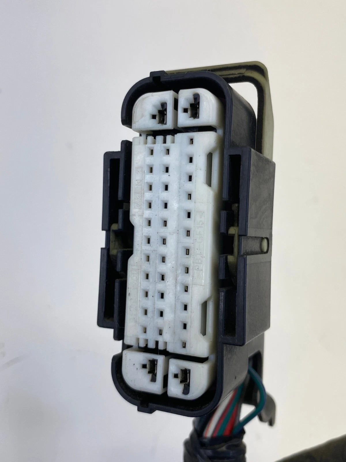 2008 2009 FORD TAURUS ANTI LOCK BRAKE ABS PUMP MODULE WIRE CONNECTOR PIGTAIL OEM