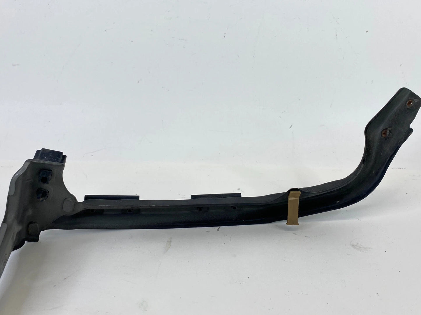1999-2003 LEXUS RX300 FRONT RIGHT PASSENGER HEADLIGHT MOUNT SUPPORT BRACKET OEM