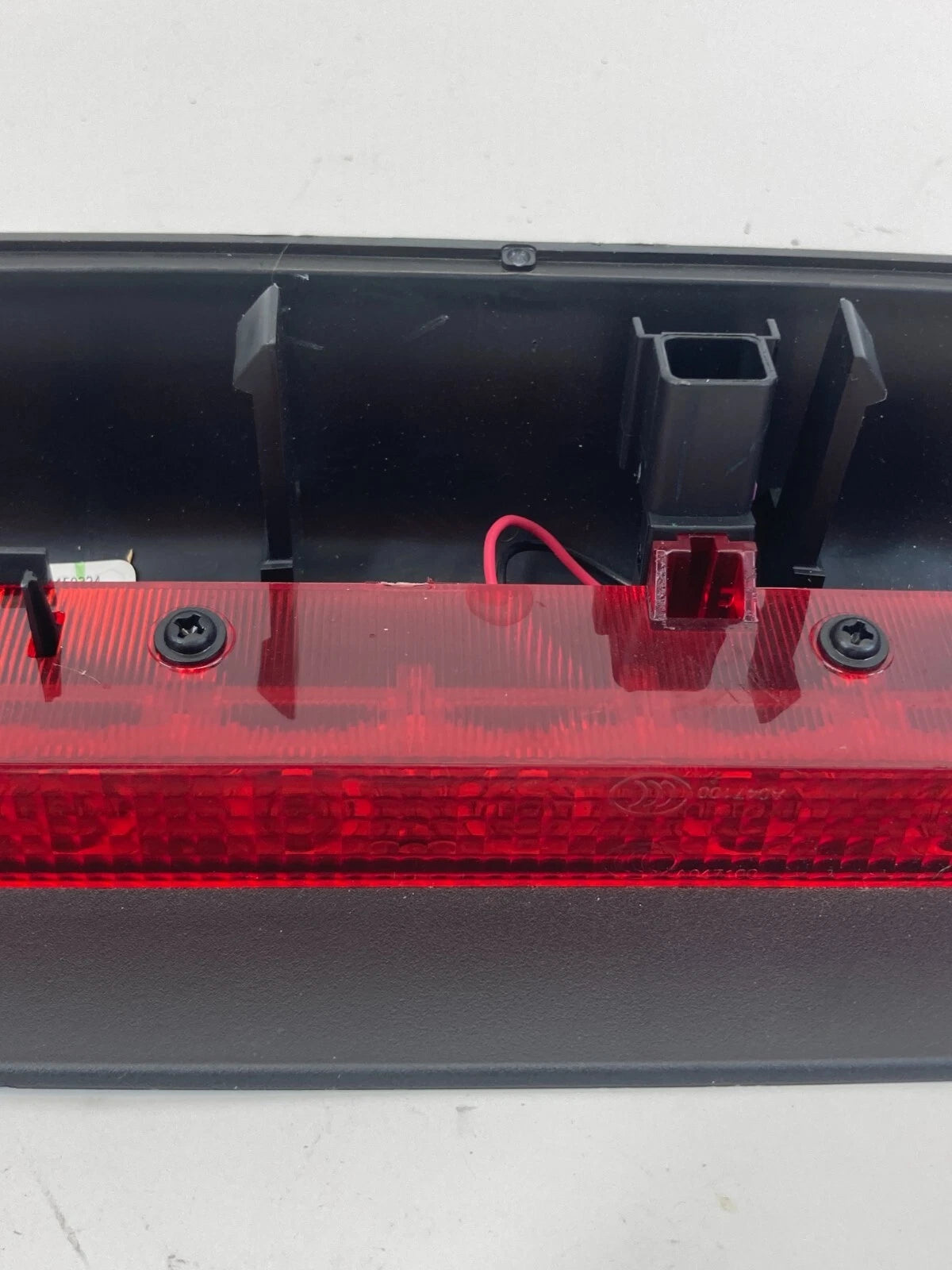 2012-2020 CHEVROLET SONIC 3RD THIRD BRAKE LIGHT HIGH MOUNT STOP LAMP 96830999