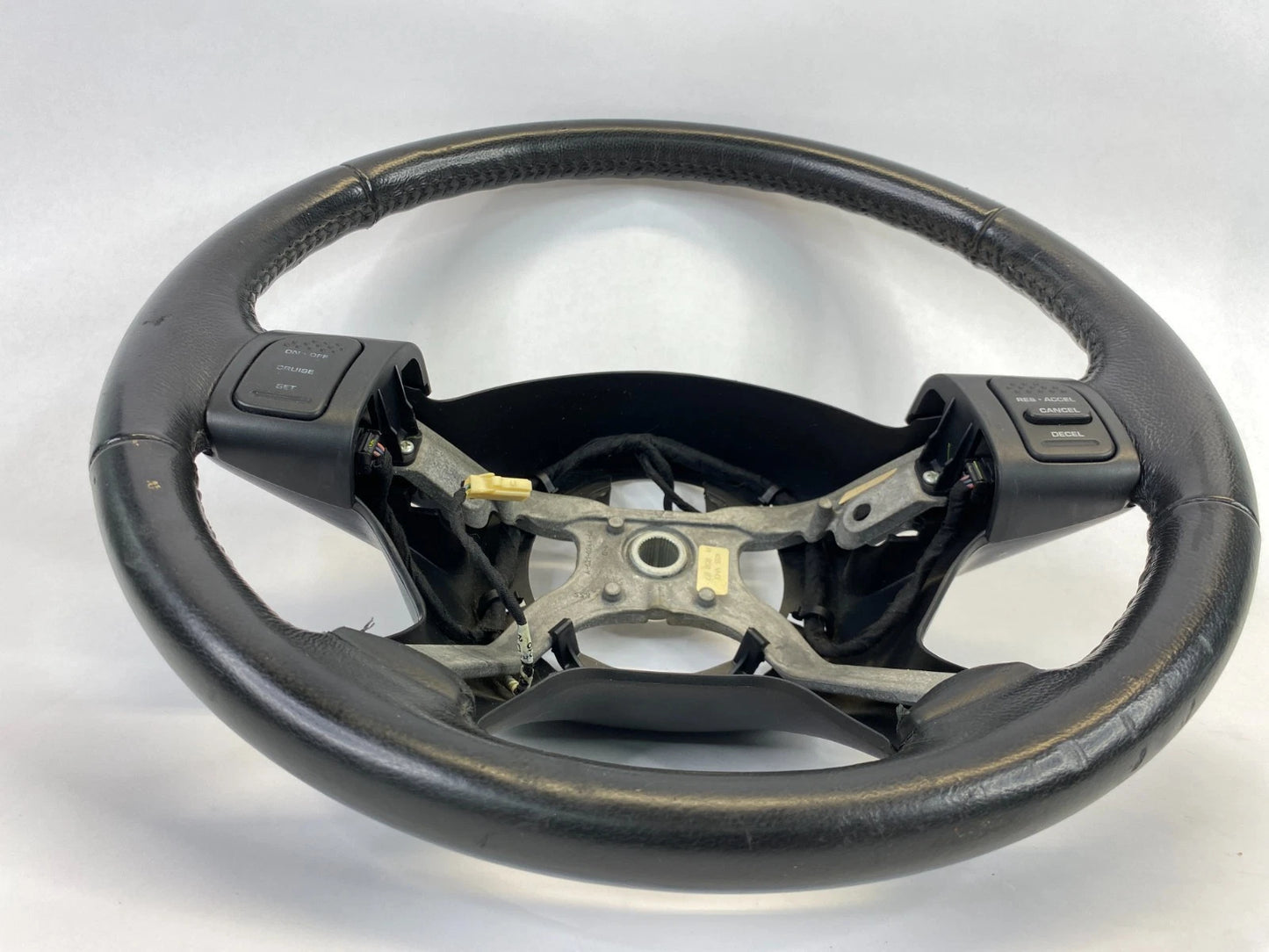 06 07 JEEP LIBERTY STEERING WHEEL W/ CRUISE CONTROL LEATHER ASSY 5JW071X9AI OEM