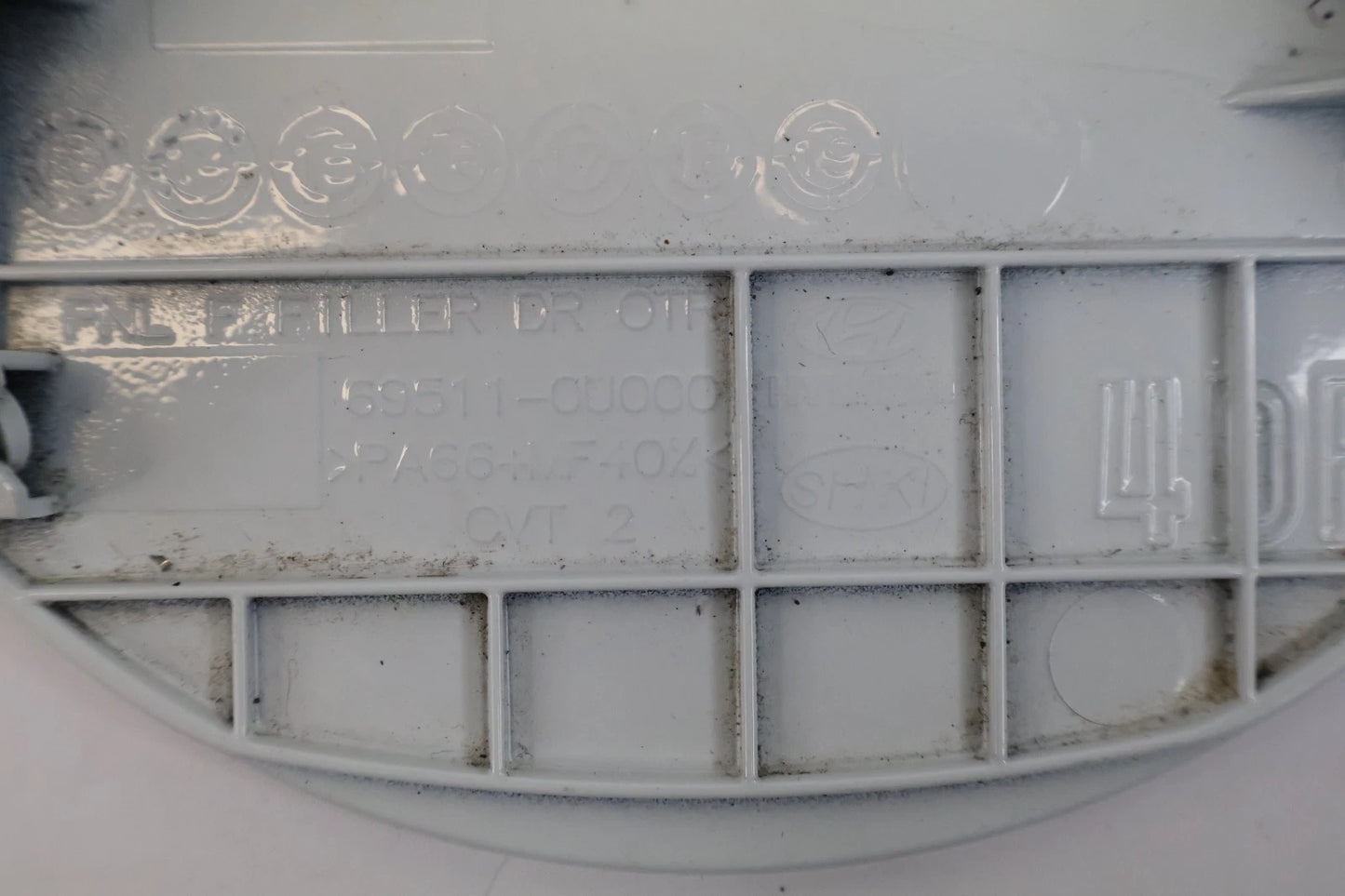 2012-2017 HYUNDAI ACCENT REAR FUEL FILLER GAS DOOR COVER LID 69511-0U000 OEM