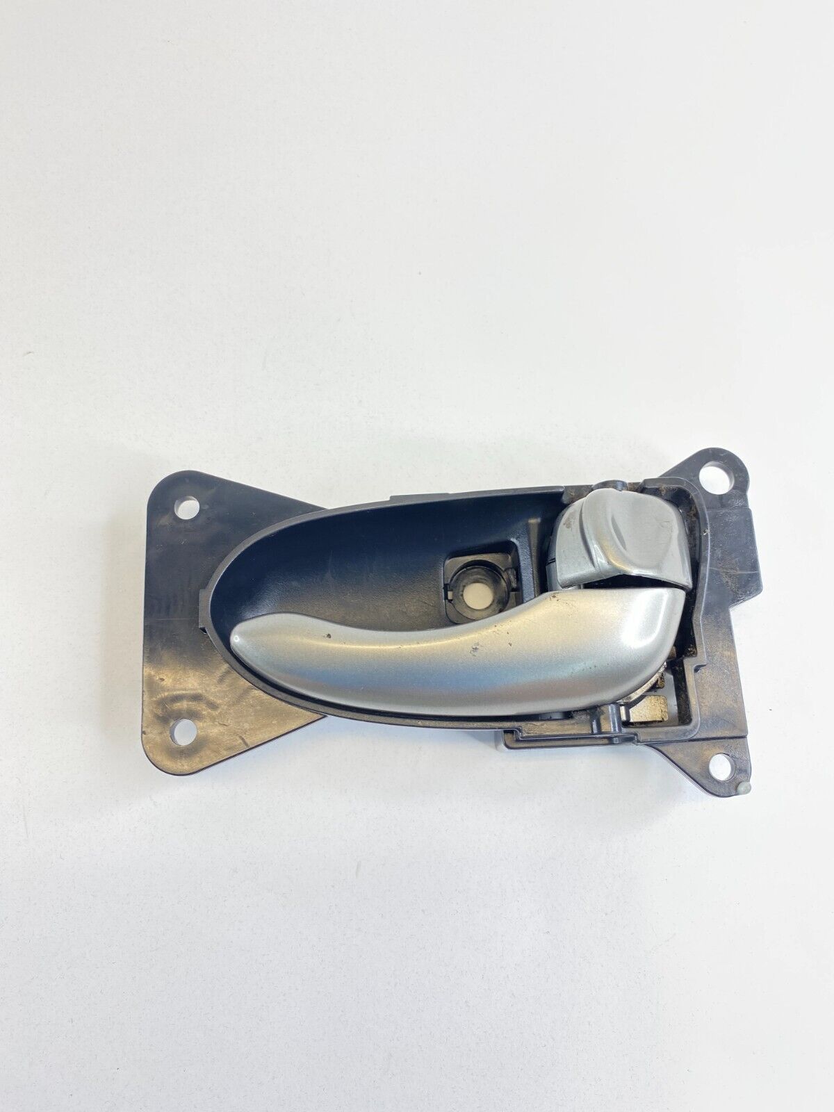 2002-2004 Nissan Altima Rear Right Back Side Interior Door Handle Assembly