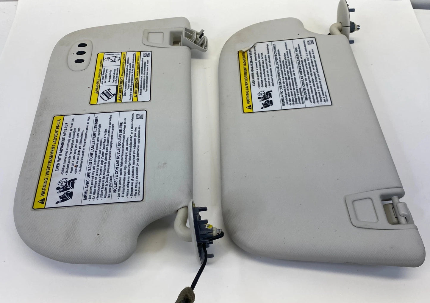 2013-2019 FORD ESCAPE SUN VISOR RH & LH PAIR SET GRAY LIGHTED W/ HOMELINK OEM