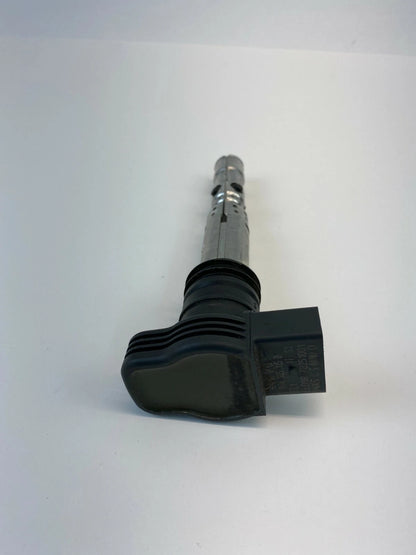 2001-2006 AUDI A4 01-04 AUDI A4 QUATTRO 1.8L TURBO IGNITION COIL 06A-905-115-D