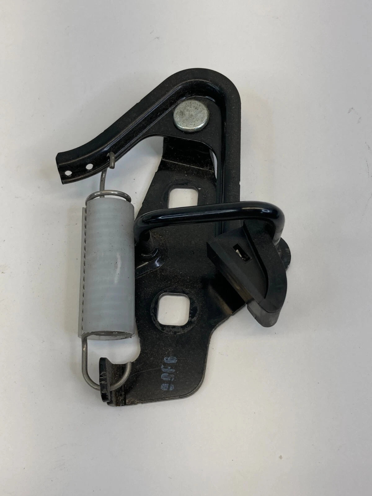 06-12 FORD FUSION 06-09 MILAN REAR TRUNK LID LOCK LATCH RELEASE STRIKER 54404B12