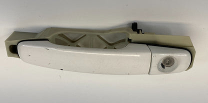 05-10 Pontiac G6 Front Left Side Exterior Door Handle Assembly 8554 White OEM