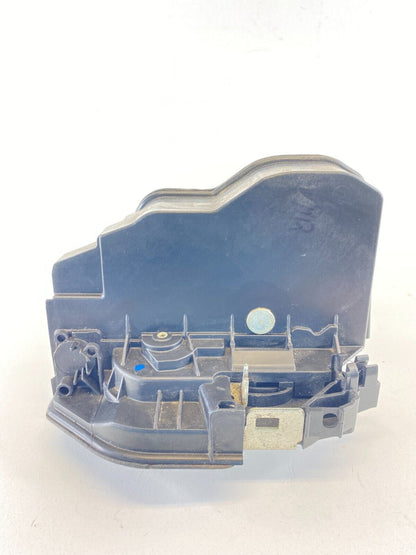 04-07 BMW 530i 525i 06 07 525xi Rear Right Side Door Lock Latch Actuator 7154630