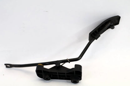 2006-2011 HYUDAI ACCENT 1.6L GAS PEDAL ACCELERATOR FUEL PUSH BRACKET ASSY OEM