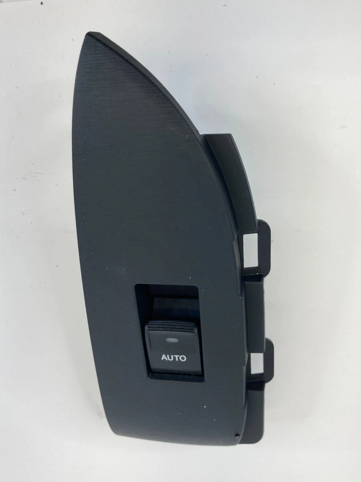 2010-2015 TOYOTA PRIUS REAR LEFT DOOR WINDOW SWITCH W/TRIM BEZEL 74272-47060 OEM