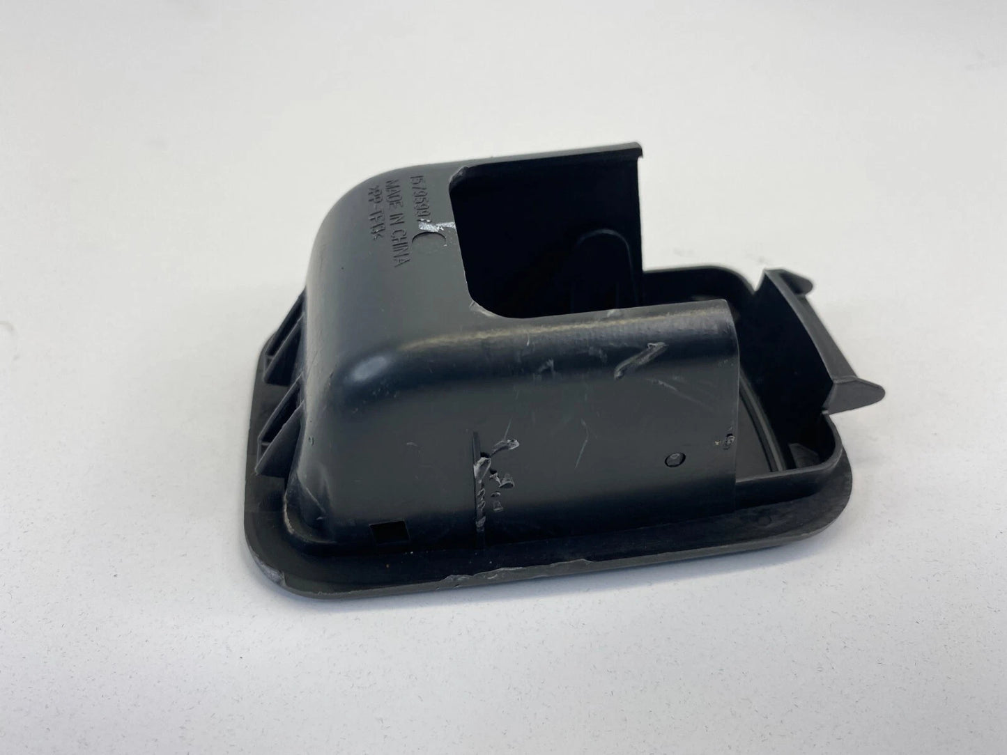 2006-2013 CHEVROLET IMPALA REAR DECK CHILD SEAT LOWER ANCHOR COVER TRIM 15795997