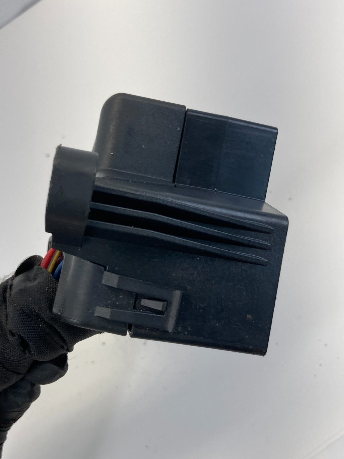 2009-2012 Volkswagen CC 2.0L L4 Left Side Fuse Relay Box Control Module OEM