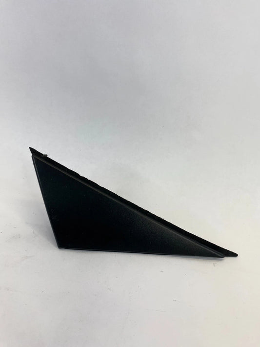 2011-2015 HYUNDAI SONATA FRONT RIGHT SIDE WINDOW FENDER CORNER TRIM MOLDING OEM
