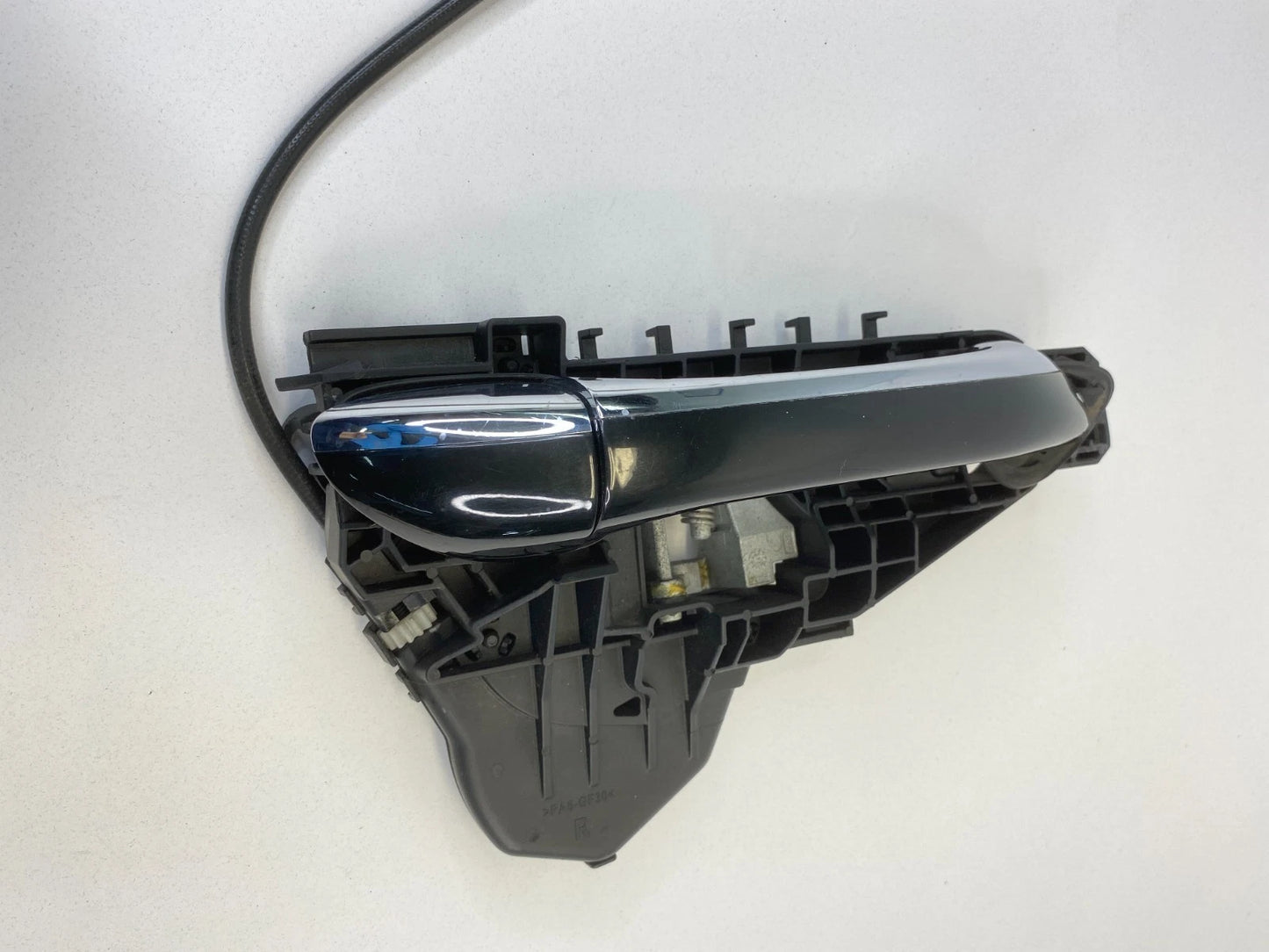 2006-2012 MERCEDES R350 06-11 ML350 FRONT RIGHT PASSENGER EXTERIOR DOOR HANDLE