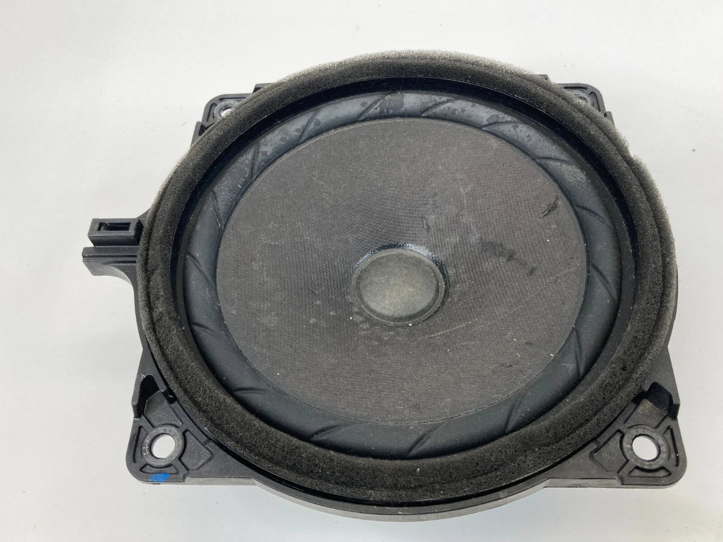 2011-2014 HYUNDAI SONATA REAR LEFT SIDE DOOR AUDIO SPEAKER 96330-3S000 OEM