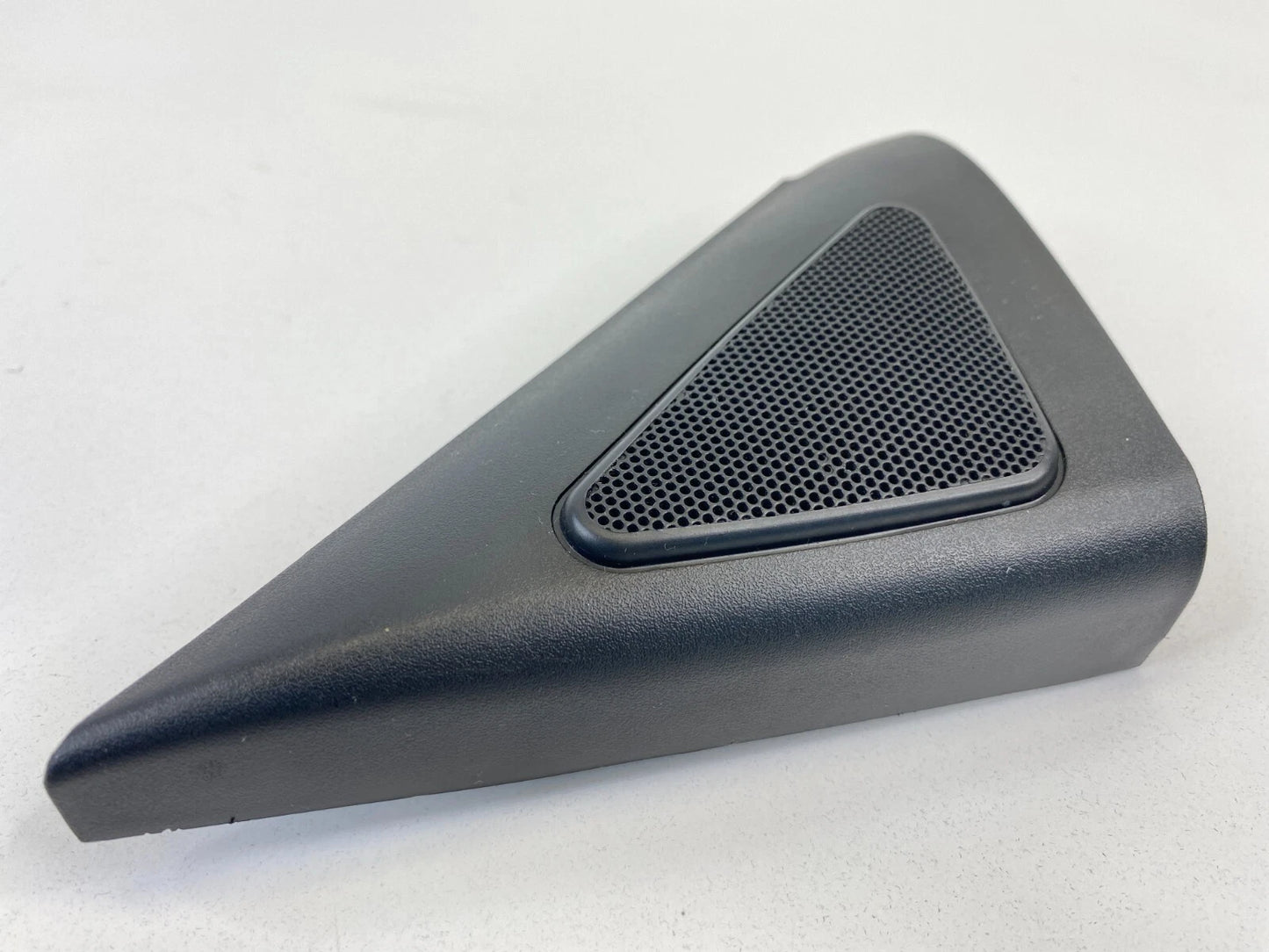 2002-2005 HYUNDAI SONATA LEFT DRIVER SIDE INNER CORNER SPEAKER MIRROR COVER OEM