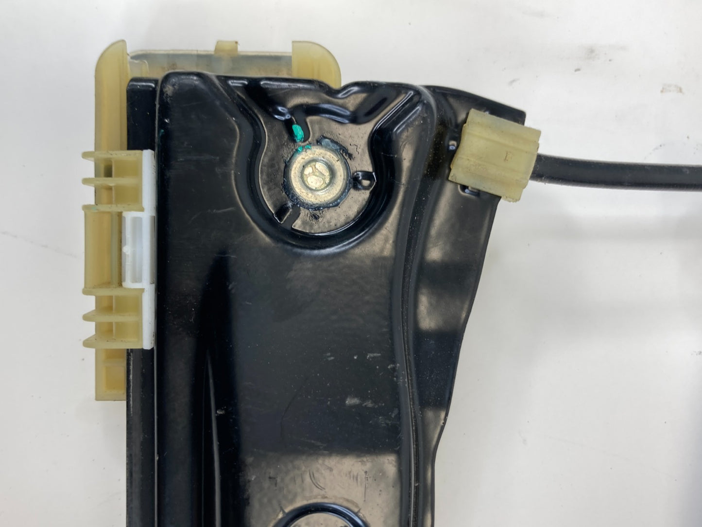 2013-2018 Ford C-MAX Front Left Side Door Window Regulator W/ Motor OEM