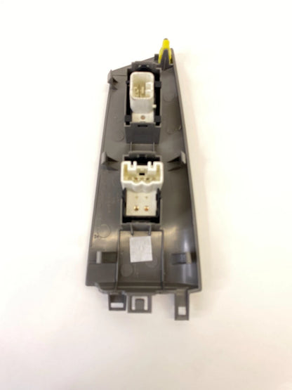 03-08 TOYOTA COROLLA FRONT RIGHT PASSENGER DOOR WINDOW SWITCH BEZEL 74231-02320