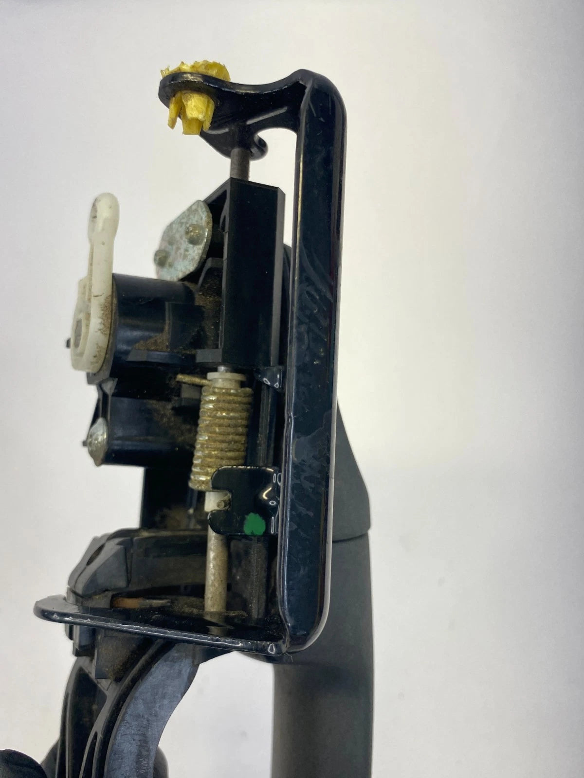 2008-2012 FORD ESCAPE FRONT LEFT DRIVER SIDE EXTERIOR DOOR HANDLE OEM