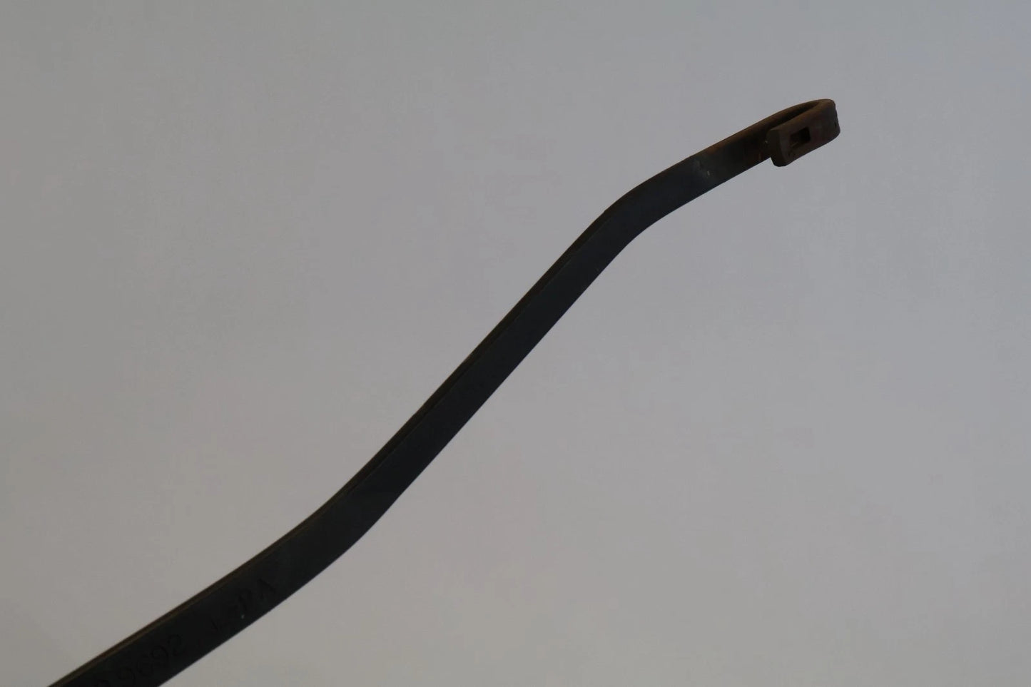 2006-2011 HYUNDAI ACCENT FRONT WINDSHIELD WIPER ARM PAIR SET OEM