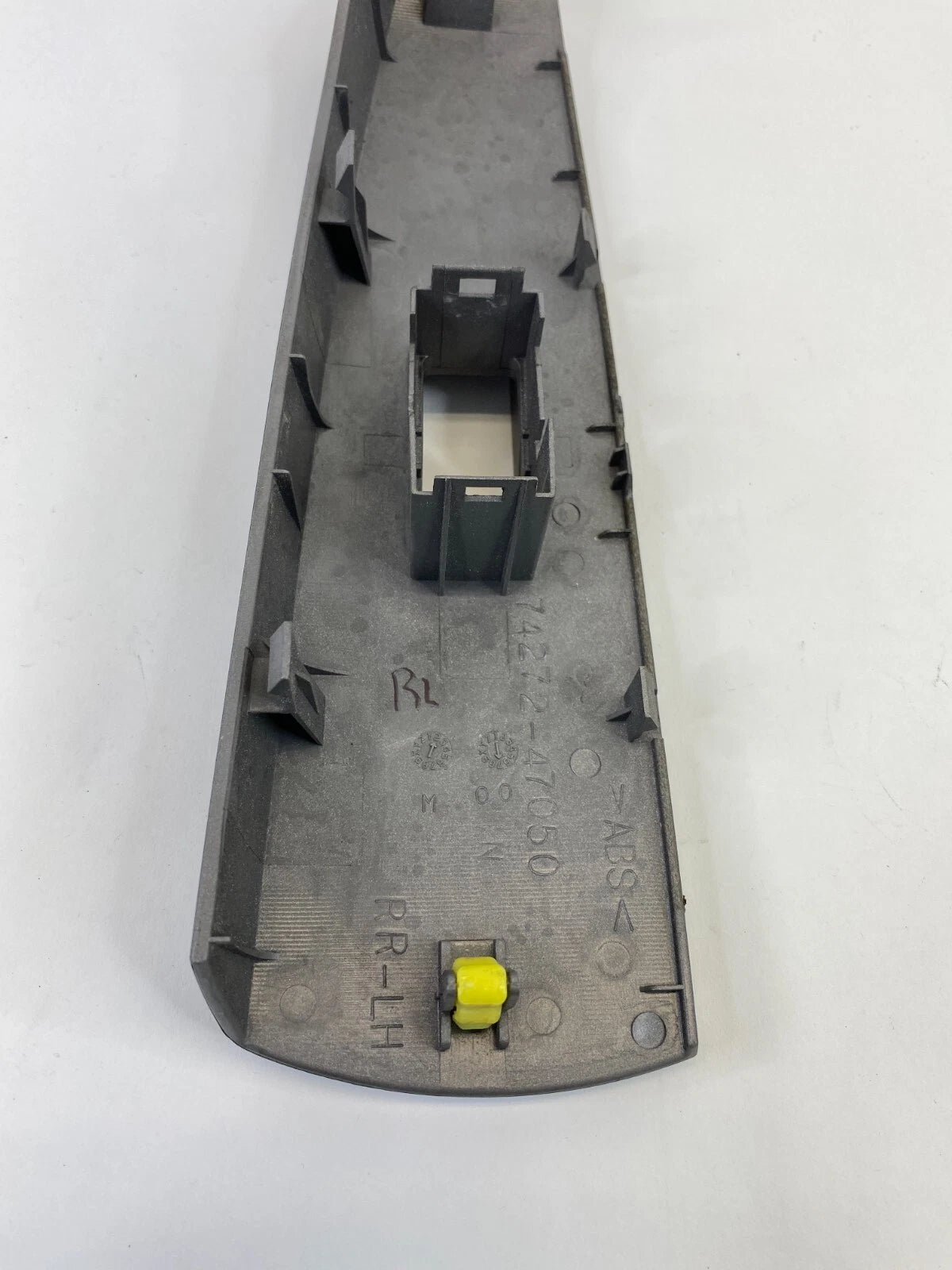 2004-2009 TOYOTA PRIUS REAR LEFT DRIVER WINDOW SWITCH BEZEL TRIM OEM 74272-47050