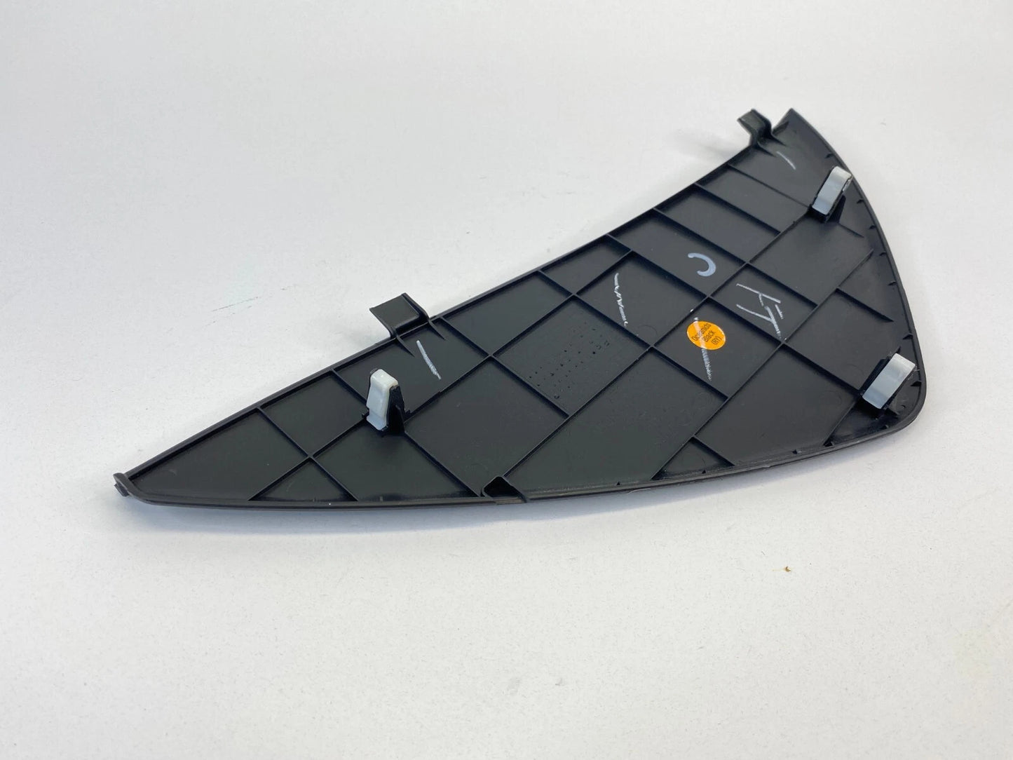 11-14 HYUNDAI SONATA FRONT RIGHT PASSENGER SIDE END CAP DASH COVER TRIM OEM
