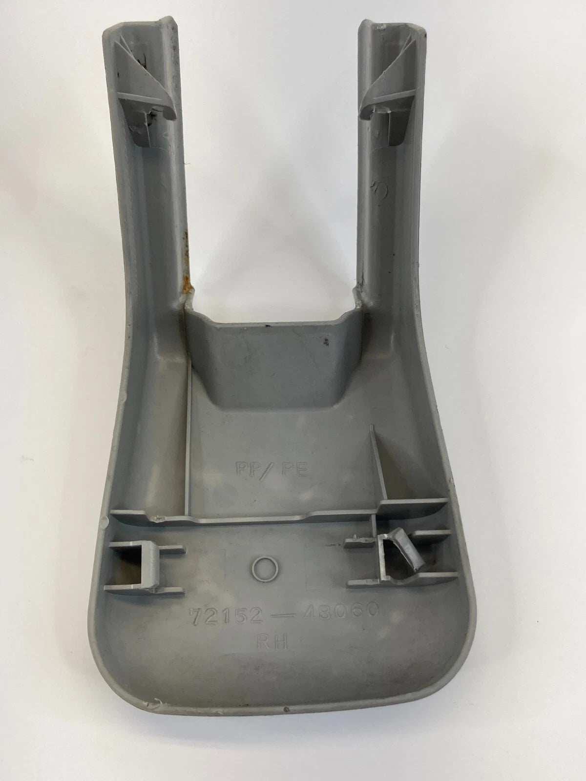 06-08 LEXUS RX400H REAR RIGHT SEAT TRACK INNER COVER TRIM CAP 72152-48060 OEM