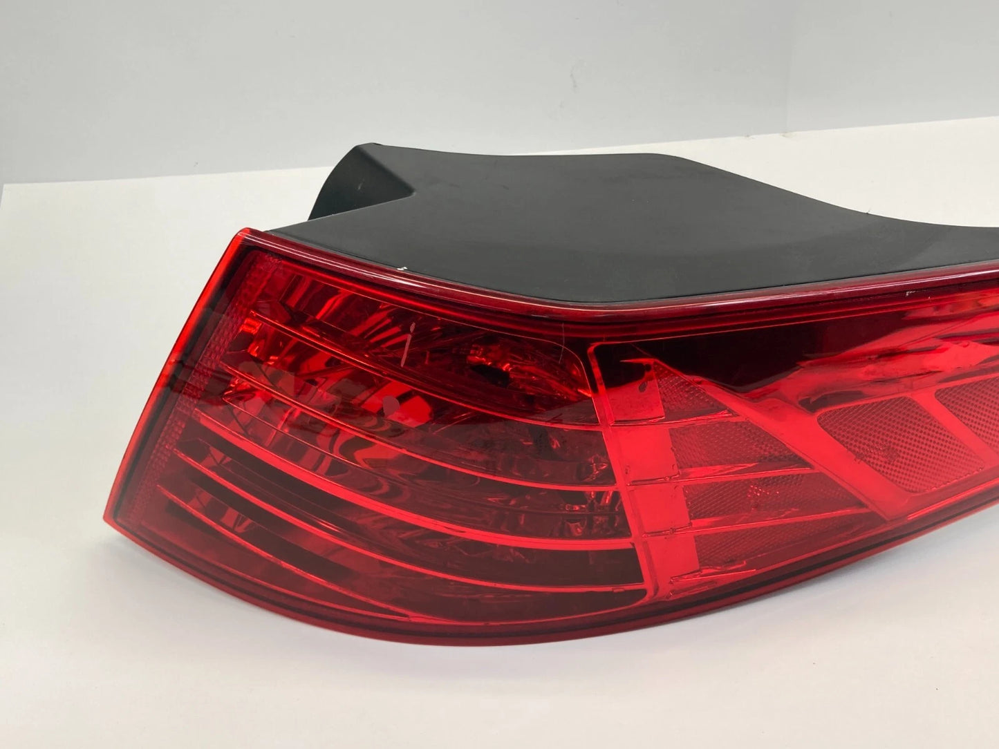 2012 2013 KIA OPTIMA REAR RIGHT PASSENGER OUTER TAIL LIGHT TAILLIGHT 92402-4C000