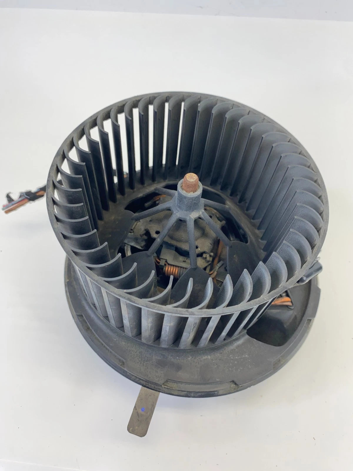 2012-2022 VOLKSWAGEN PASSAT FRONT MAIN HVAC HEATER BLOWER MOTOR OEM 3C0-907-521F