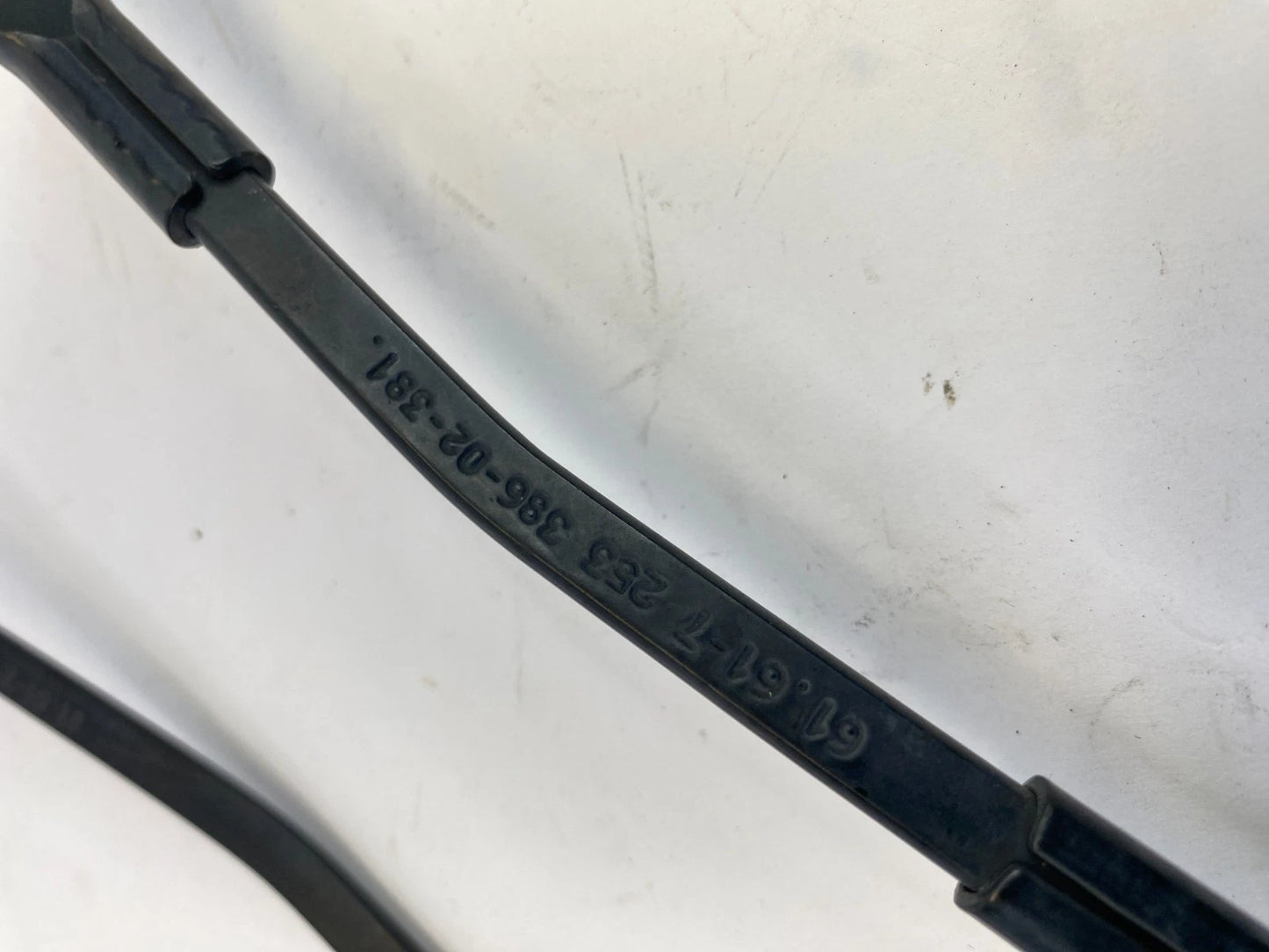2009-2013 BMW 328I XDRIVE FRONT WINDSHIELD WIPER ARM PAIR SET 61617-253-386-02